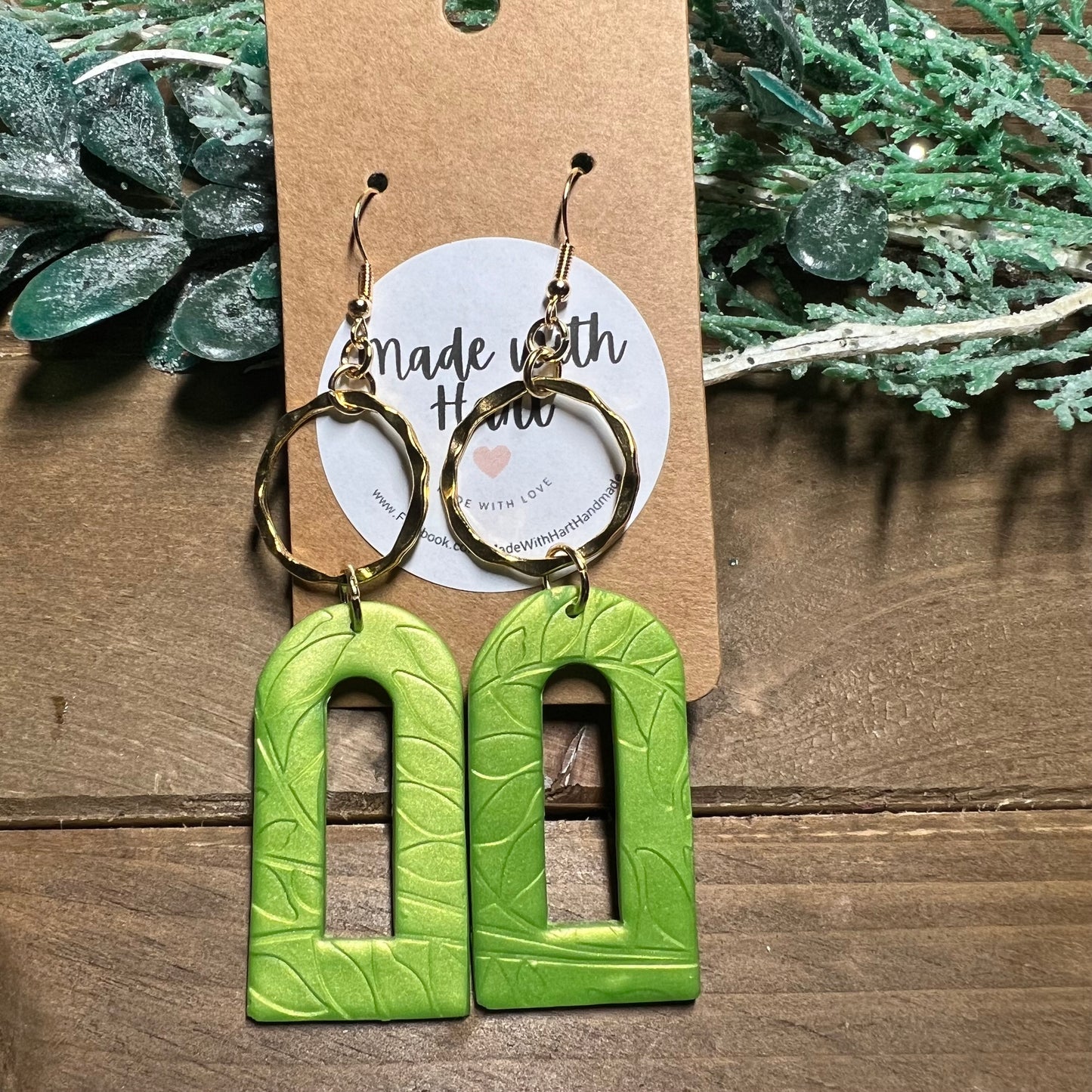 Embossed Spring Clay Collection